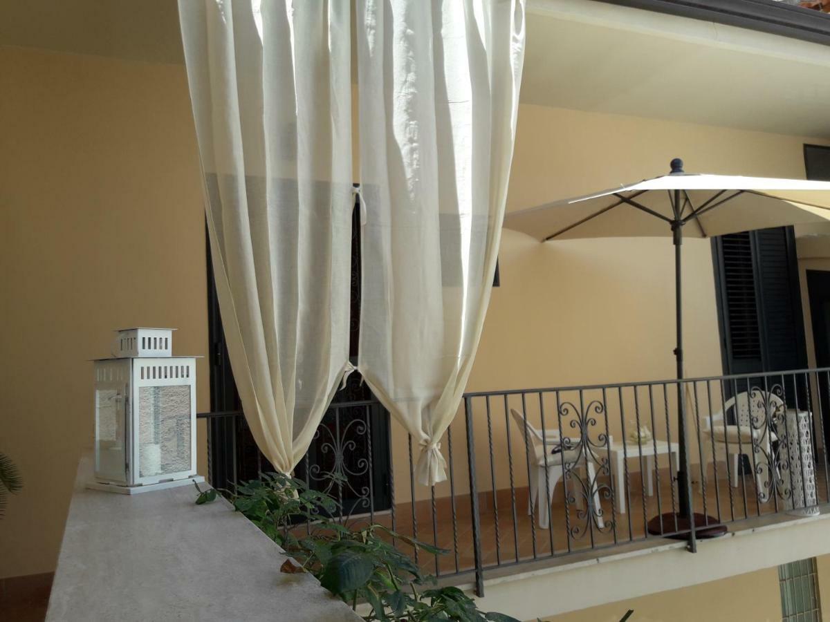 Residenza D'Epoca B&B Celeste 카세르타 외부 사진